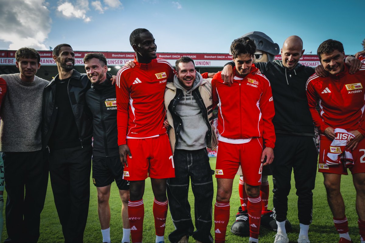 fcunion's tweet photo. Eta Ball.

#FCUnion #FCUFCA #Bundesliga https://t.co/WEyq9CvAmb