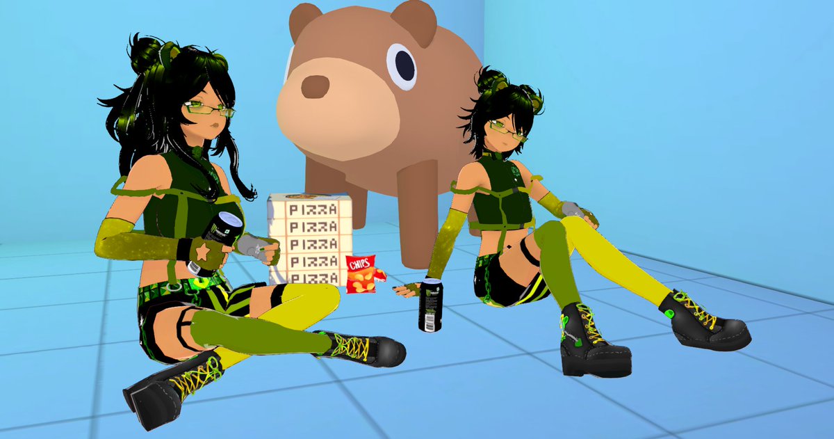 KumaBear||🖤🤍💜🐻 virtual bear 🐻🖤🤍💜 tweet media