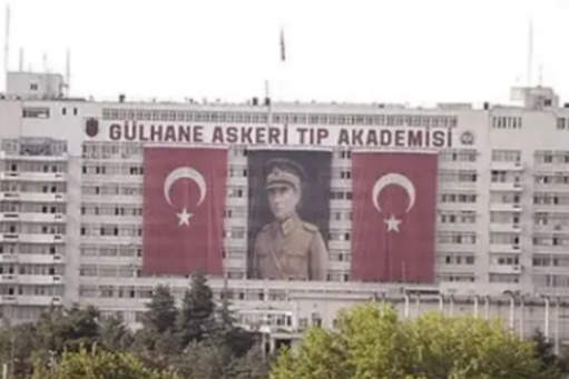 AliCoskun_TR's tweet photo. Zafer Partisi yıllardır askeri hastanelerin tekrar açılması için yoğun çaba harcıyor. Konuyu gündemde tutan tek parti. Devlet Bahçeli'nin açıklamalarına ancak "Günaydın" denir. 

https://t.co/hckgpgdbS3