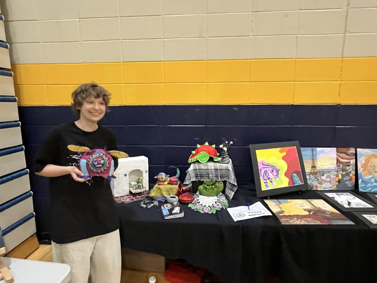 ATalley204's tweet photo. You can also go to Neuqua Valley for the Fine Arts Festival.   Great musical and visual art for your senses to enjoy.  Hard working students proud of their work.  Thank you, IPEF.  @ipsd204 @ipef204 https://t.co/Ky82jbGPy9