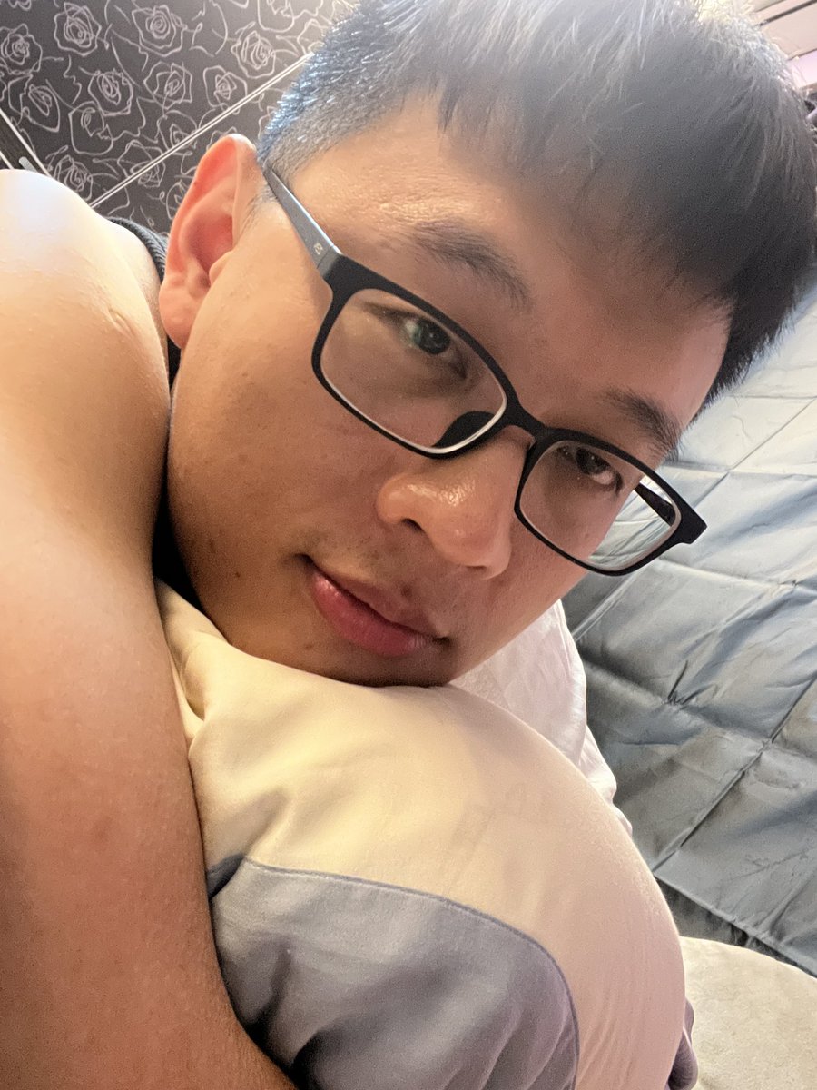 隨鷸而安 tweet media