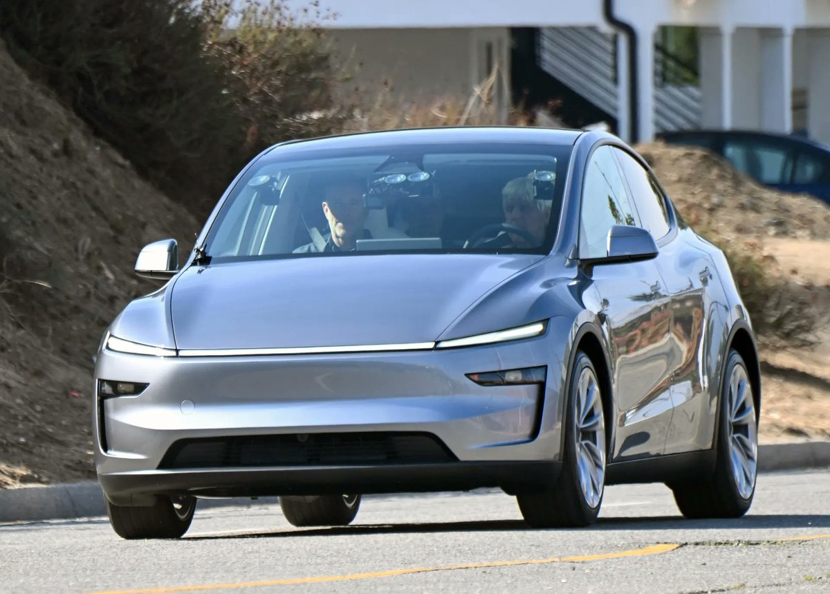 Forbes's tweet photo. These Are America’s Three Best-Selling EVs Right Now https://t.co/NdMBIl9q08 (Photo: MEGA/GC Images) https://t.co/l4Xu9JKI5X