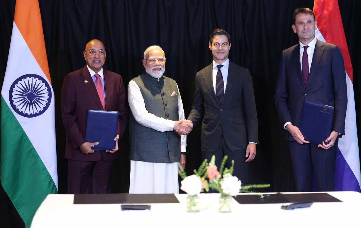 PMO India tweet media
