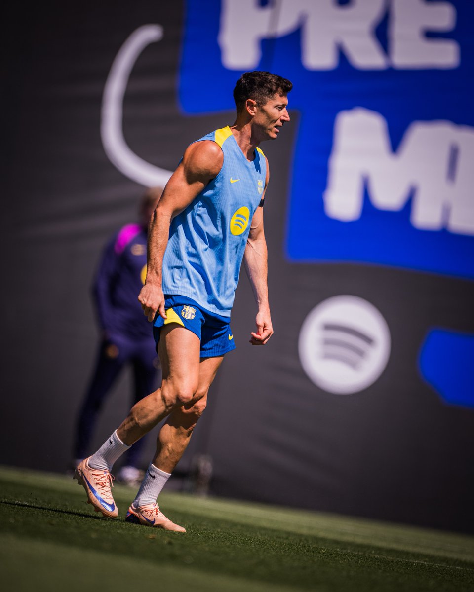 FC Barcelona tweet media