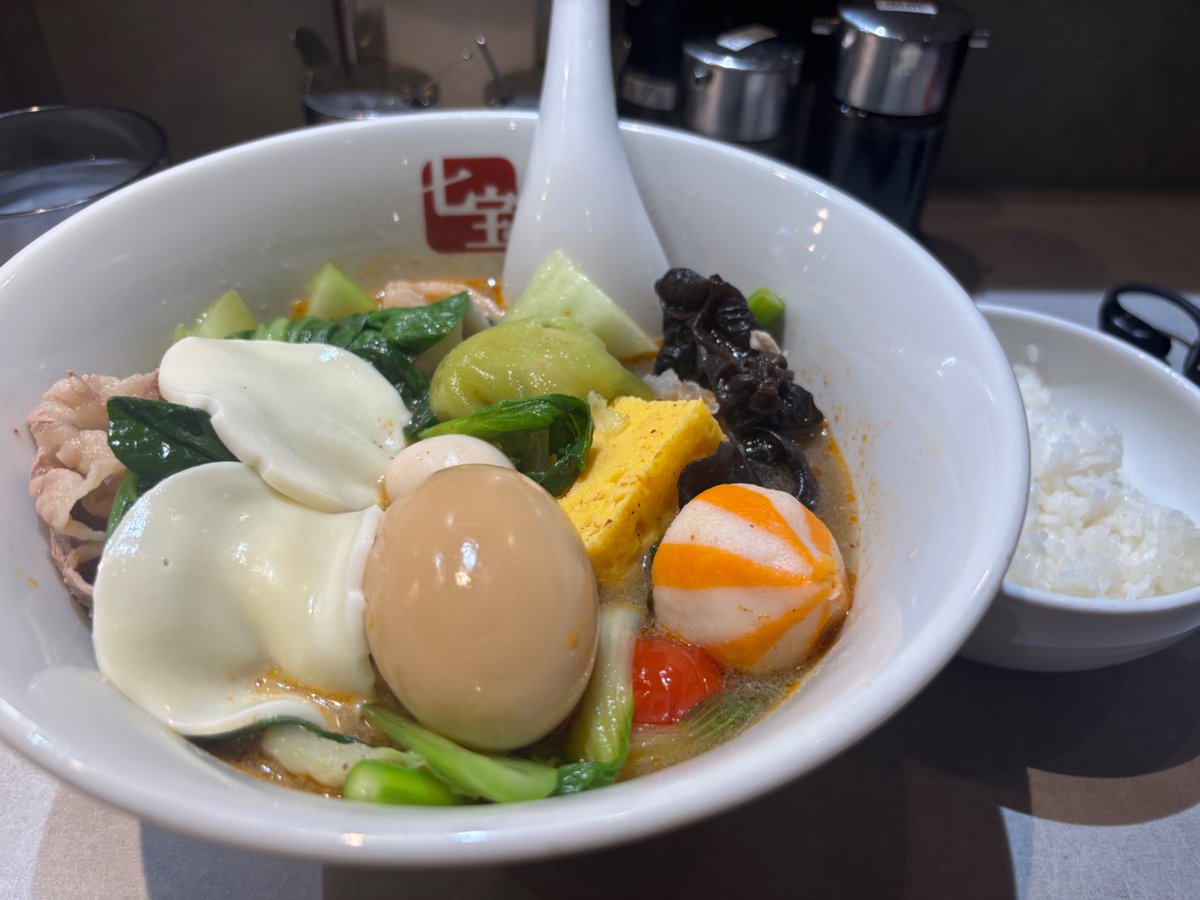 ayami_063005's tweet photo. 初、チーパオ麻辣湯に行ってきました✨️
こちらは結構薬膳感強くてヘルシーな感じでした🤔💭 https://t.co/jt5zI3neXO