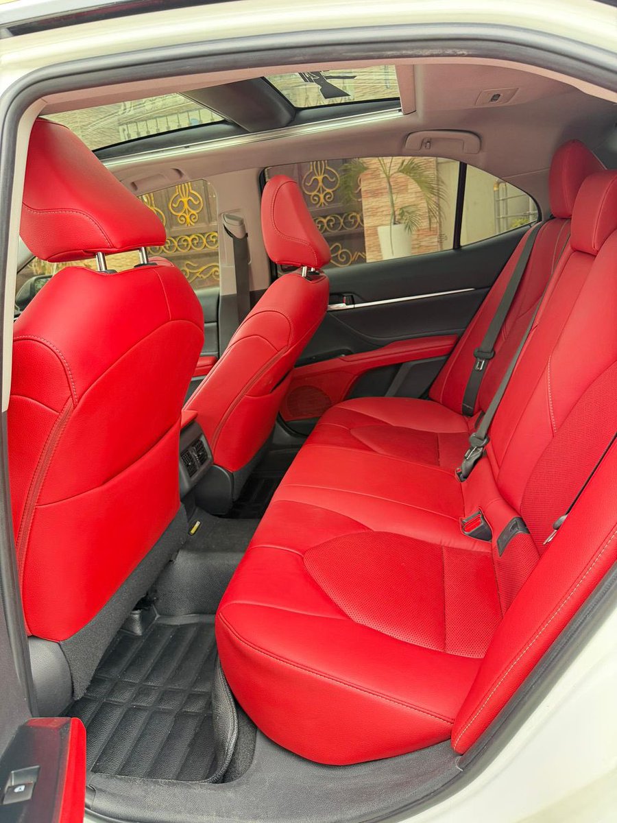 1SageTweets's tweet photo. Fresh from sea 🌊 
Foreign used 2018 Toyota Camry XSE. Thumbstart. Panoramic roof. Wireless charging. Reverse camera. White on red leather interior design. Accident report. 

Price; 33.5m
Location; Amuwo Odofin Lagos https://t.co/GAO7BvFahj