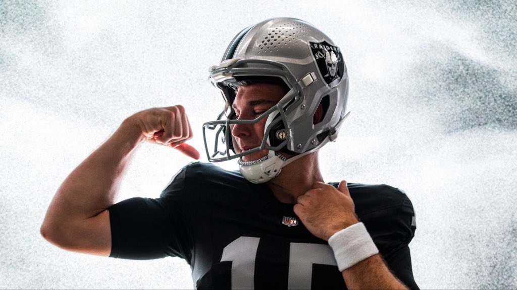NFL Fashion Advice tweet media