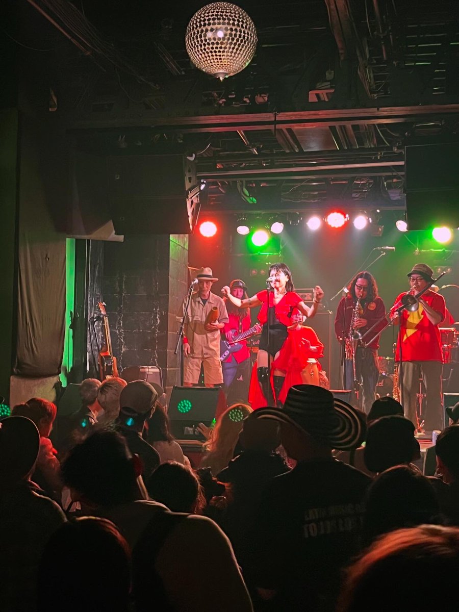 nebraska4444's tweet photo. 本日、日曜日！
京都METRO にて
ROJO REGALOのニューアルバムリリースパーティーがあります！
nebraska leather worksでお祝いに参加します☺️
夏を先取りのラテンナイトにて皆さんと乾杯するのを楽しみにしております✨ https://t.co/HXqL0O9KZg