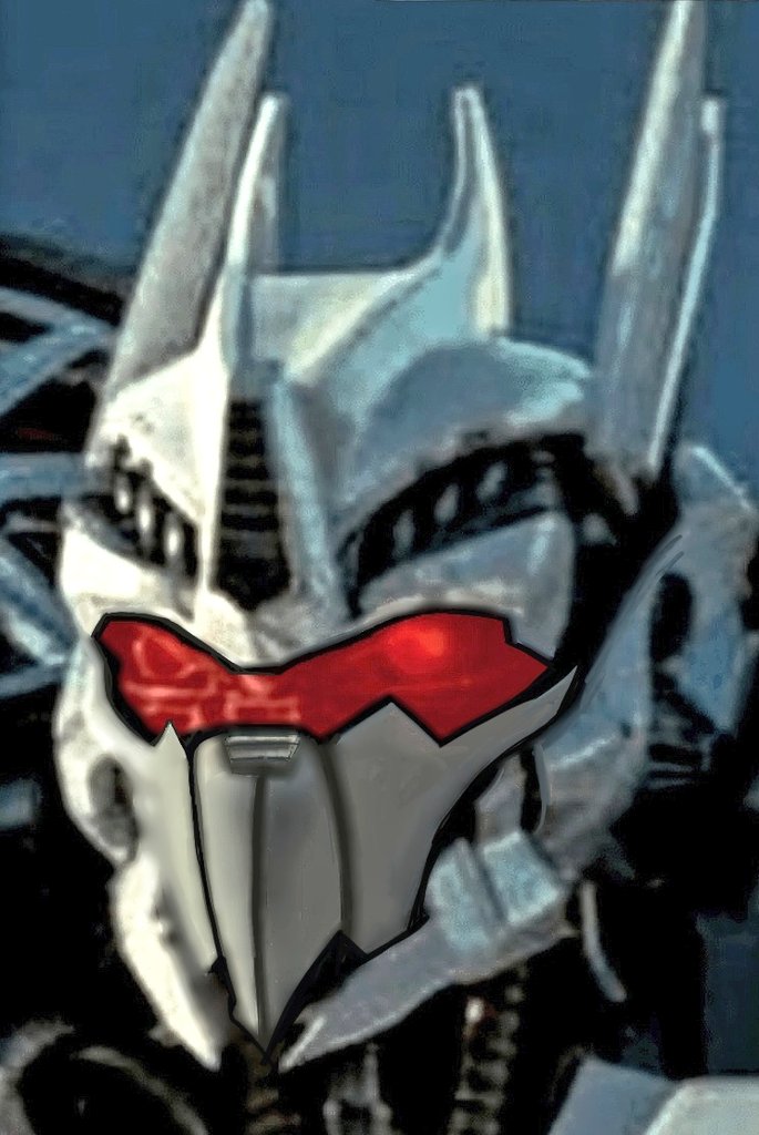 JAXORCIST2's tweet photo. (Very tastefully) edited DOTM Soundwave to have blue be his inner color in robot mode with the vehicle is still bright sliver https://t.co/qTftJY9ZMk