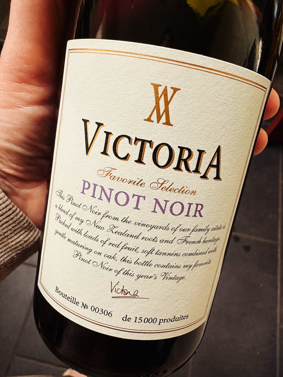 Victoria tweet media