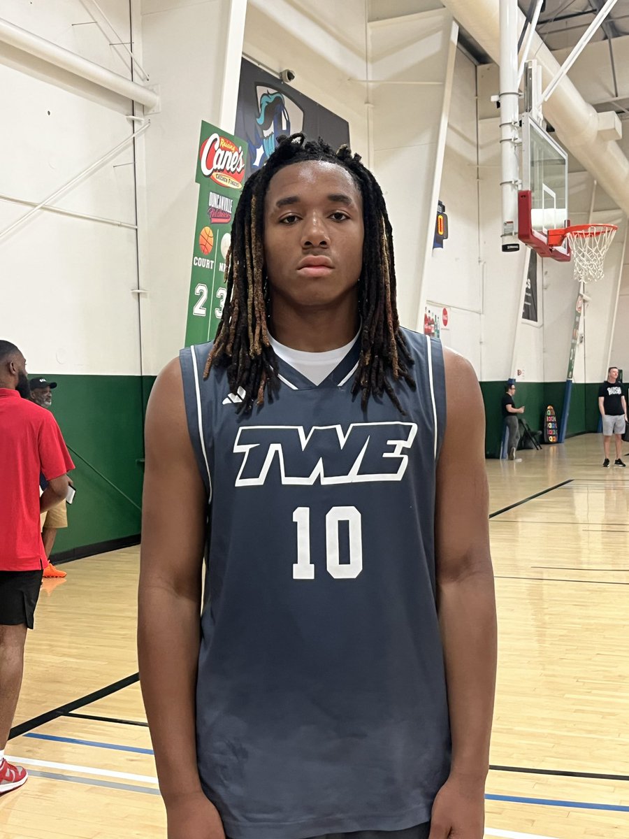 CTP_Scouts's tweet photo. Kase Buth was a knockdown shooter and Brandin Phelps battled well on the interior for TWE 2028 in a clutch win over HD Toros 2028 Elite. Both players had significant contributions this game! @KaseButh2028 @BrandinPhelps11 

#GASOMadness https://t.co/yY1ZFUh3t5