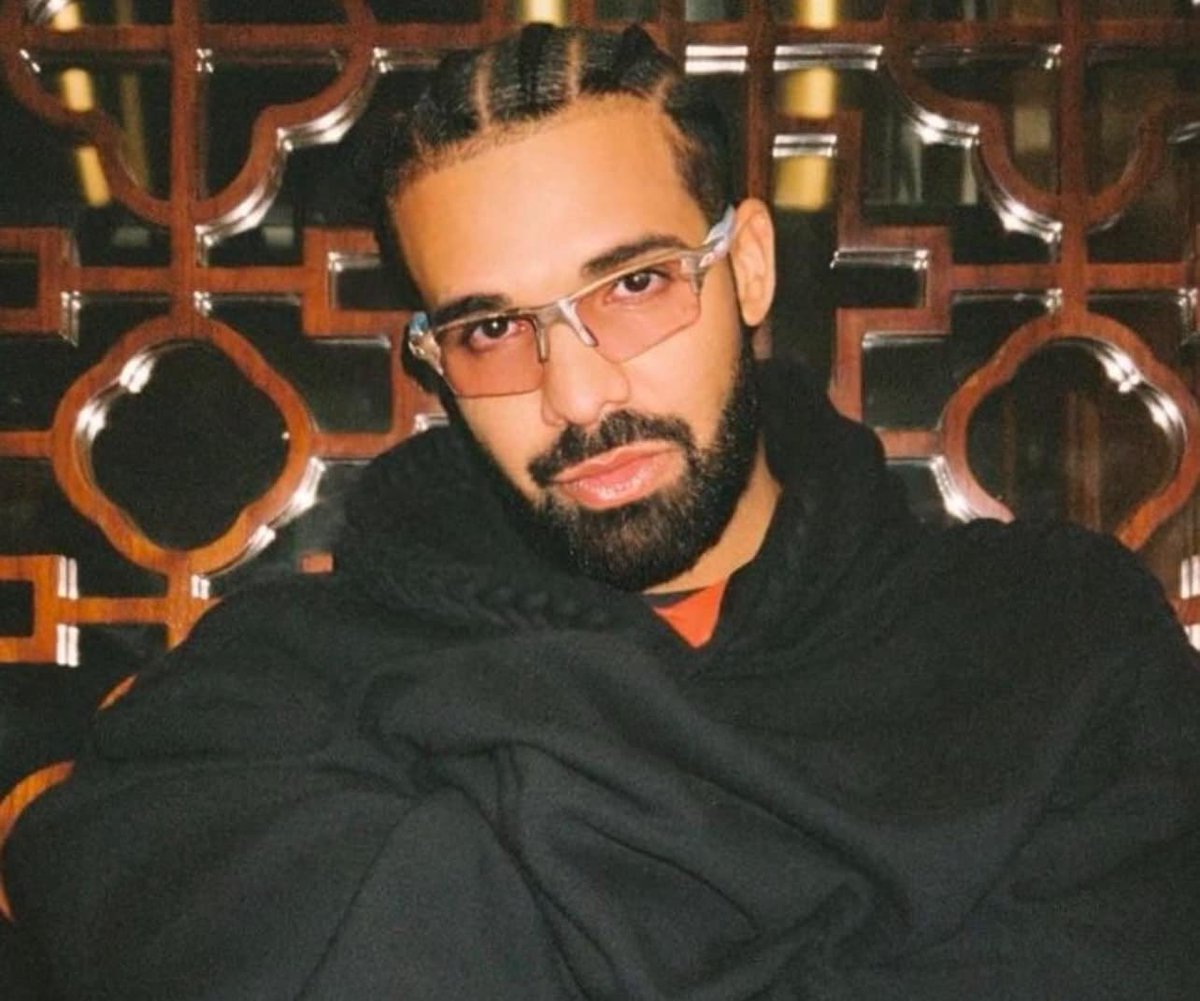 TheNFLDrop's tweet photo. Caleb Williams is reportedly frustrated he wasn’t name-dropped on Drake’s new album ICEMAN:

“I’m the real Iceman. Jalen [Hurts] gets a bar but not me? That’s crazy.” https://t.co/5gXt3cBHtV