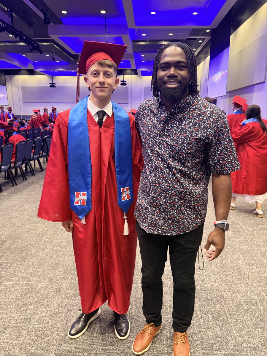 CoachJTII's tweet photo. Congratulations to our @mhhstrack seniors who, will be crossing the stage today!

Esscense Ford
Sa’Riyah Hudson
Za’Ko Davis
Aidan Meltabarger

#JagSpeed #DASH #GD2BAJ https://t.co/XjR6dwdNVM