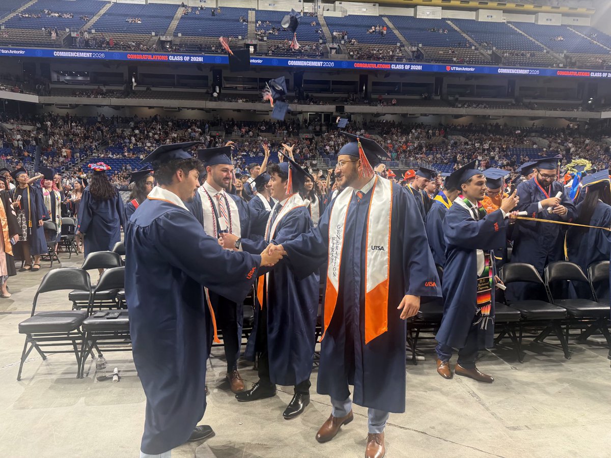 UTSA's tweet photo. You did it, Class of ’26! The tassels have turned and you are now officially @UTSAAlumni! 🎊 https://t.co/dLHGOo0sLO