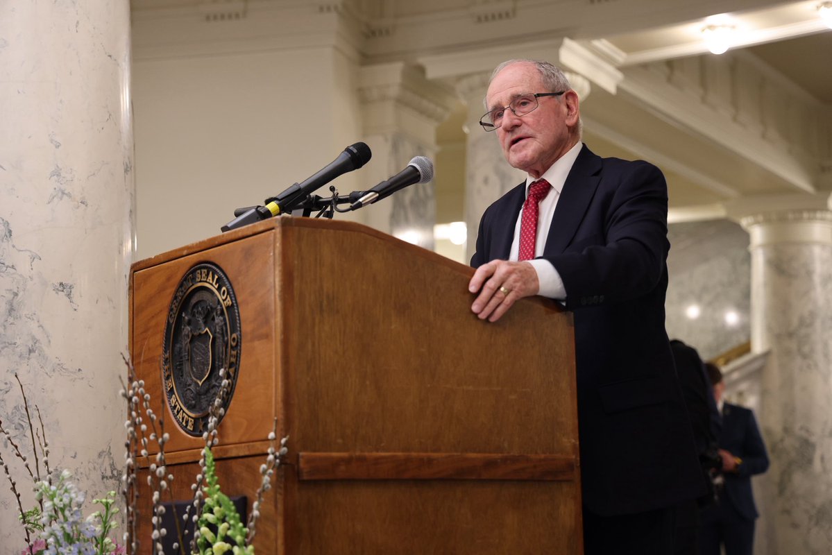 Jim Risch tweet media