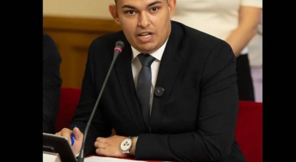 János Horvath tweet media