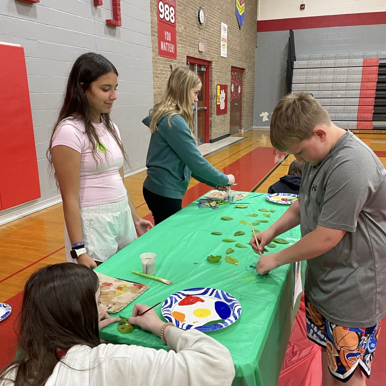 BTMS_Tigers's tweet photo. BTMS brings Mental Health Awareness, with the help of BTHS students, to middle school students. https://t.co/SdMyh4JDGy