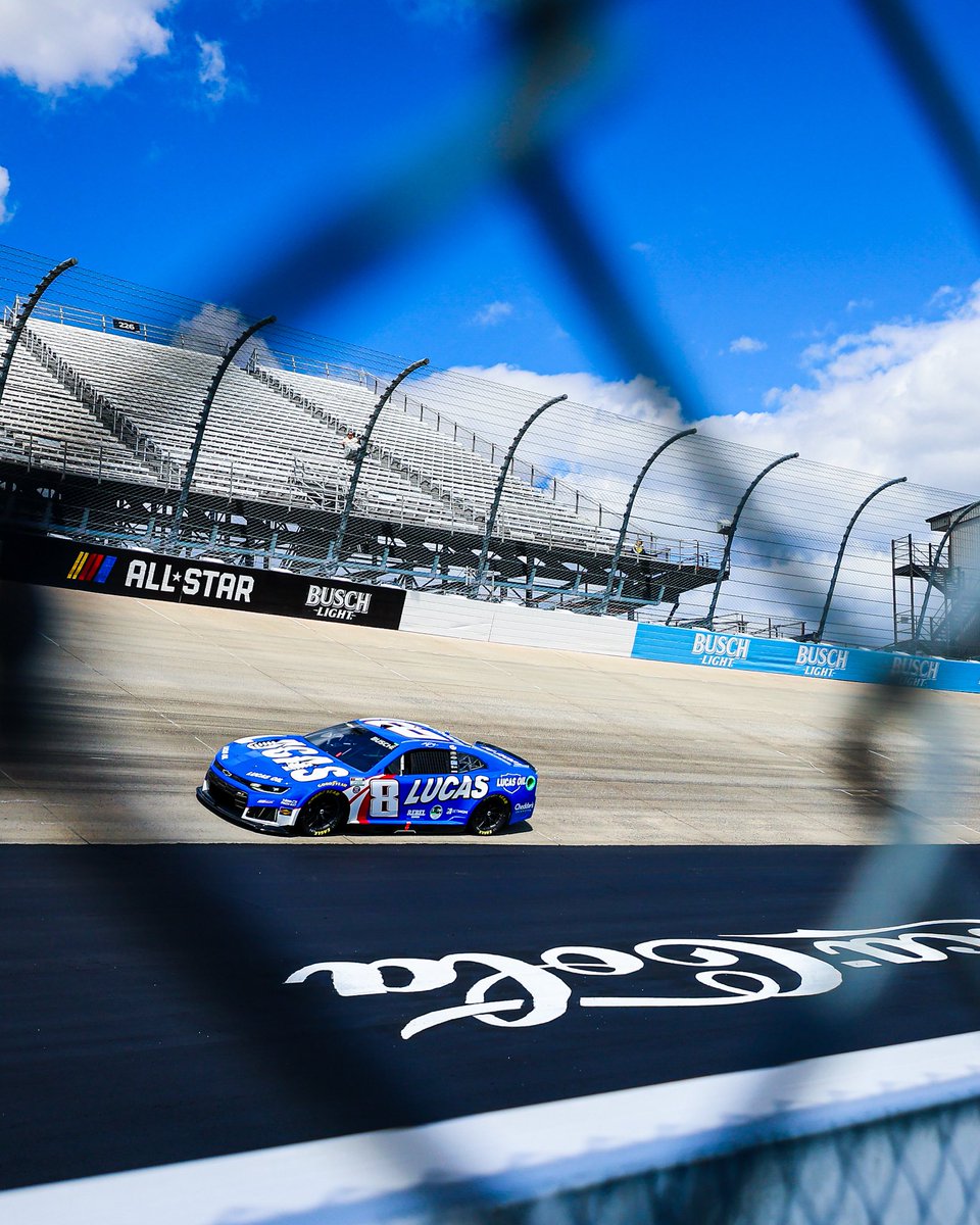Kyle Busch tweet media