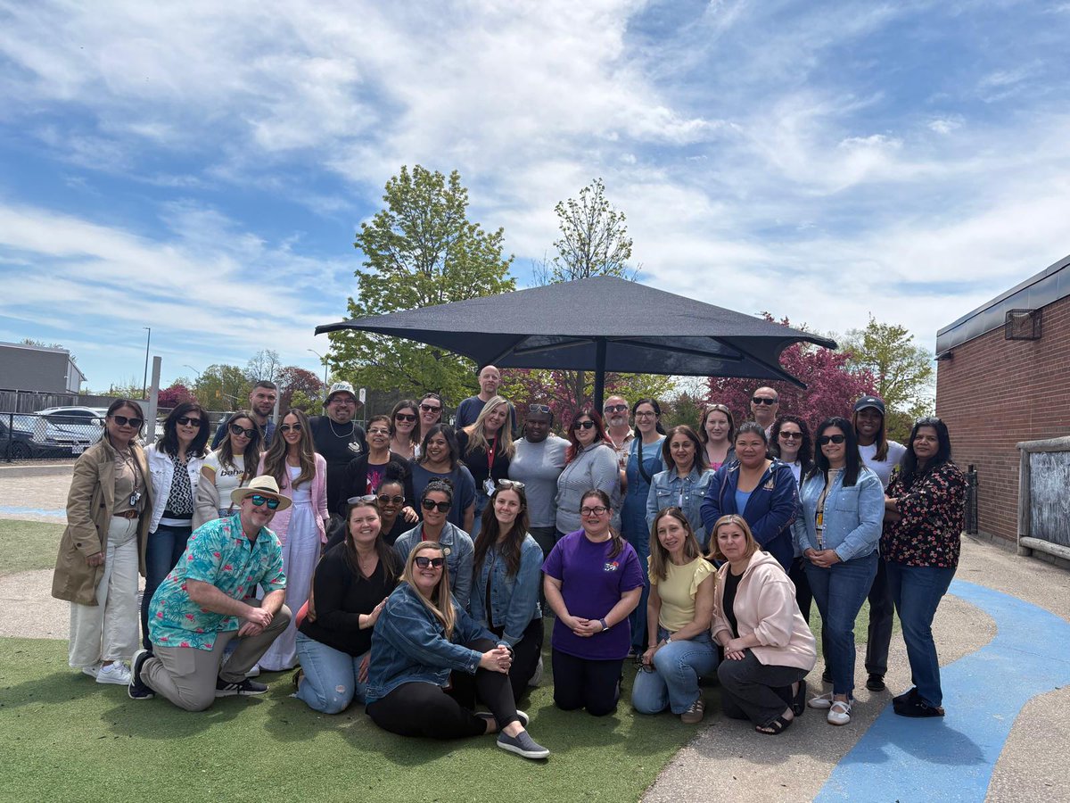 MsRose2023's tweet photo. Newman staff BBQ lunch, May 15. A group of folks who do so much to support students, in and out of the classroom ❤️✝️⛪️ https://t.co/qukdxGnXSR