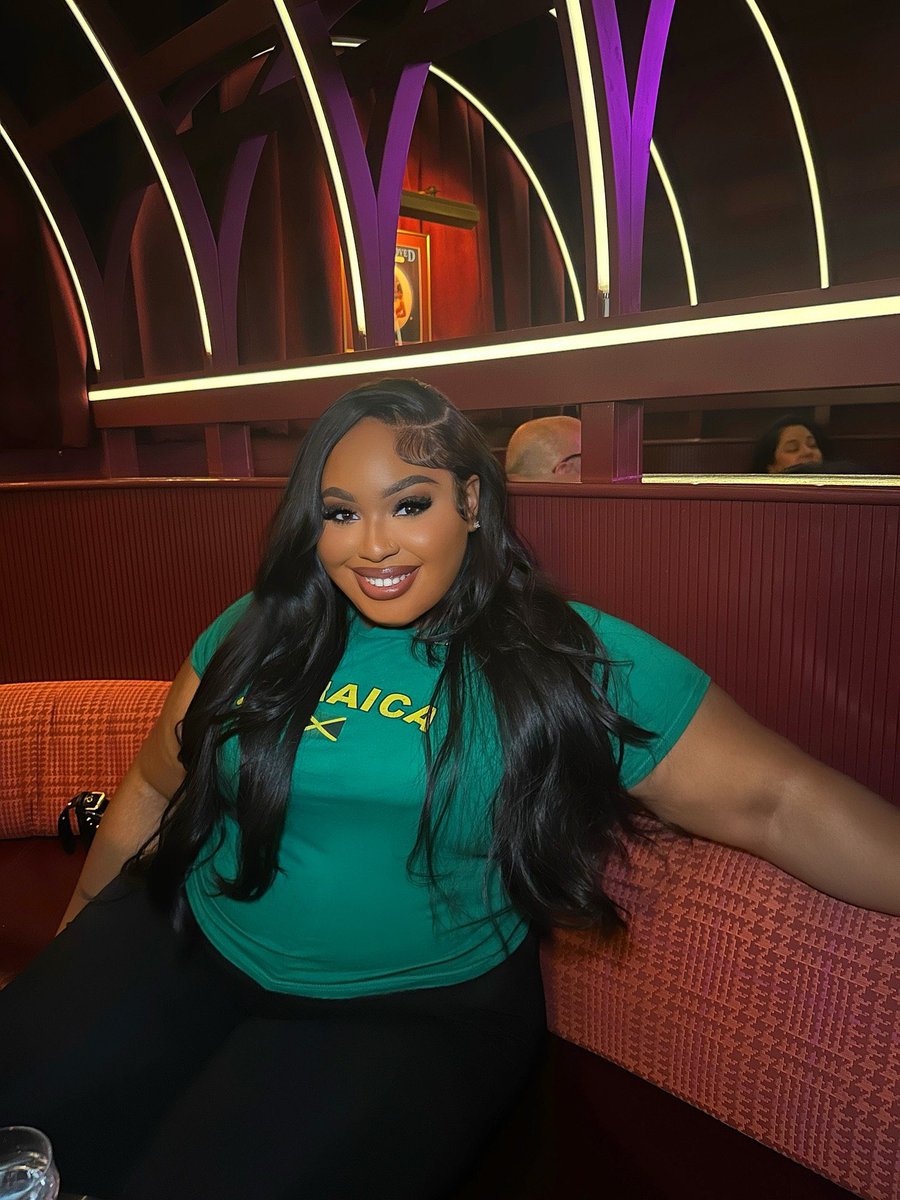Laquivia Coley___🤍❤️🎁 tweet media