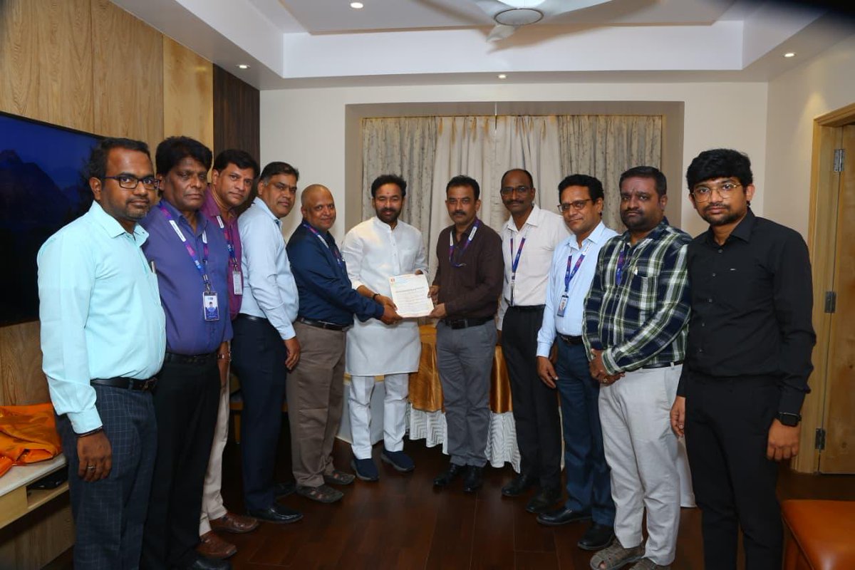 National Confederation of Bank Employees tweet media