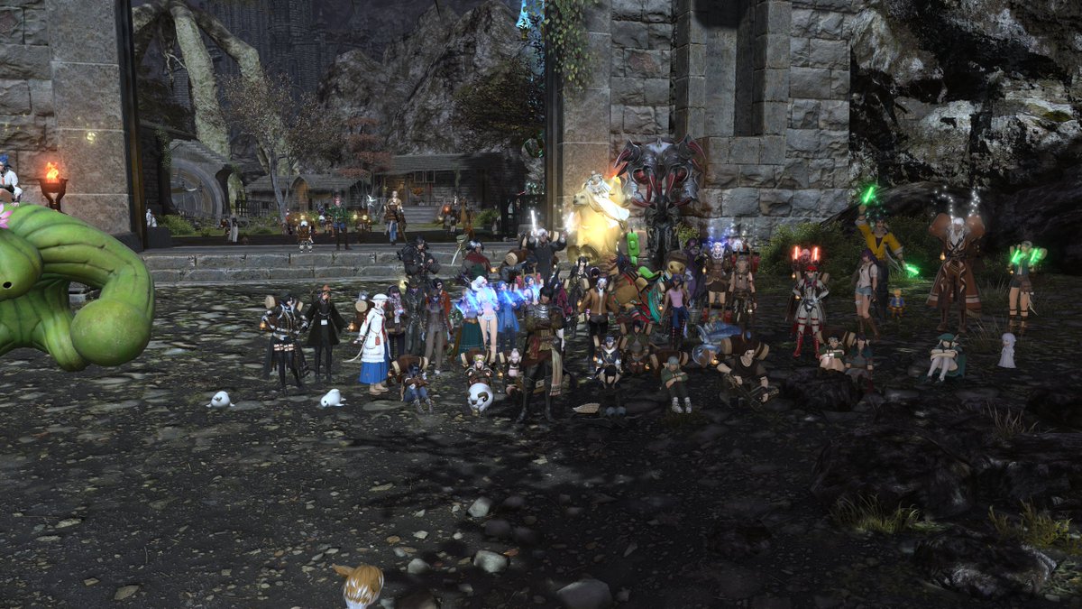 DiosBruh's tweet photo. I hope they don't find out I am a male viera #FFXIVBigHike https://t.co/EkkIUBDro0