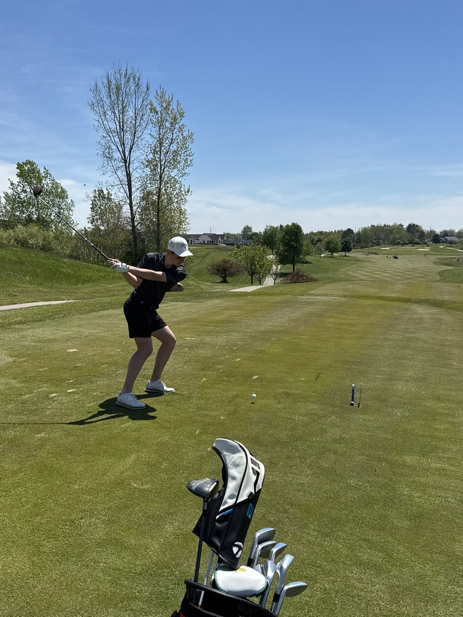 DeKalbGolf's tweet photo. DeKalb Barons in action today Follow along with Golf Genius : ANGINV26 https://t.co/x3BpQZREVK