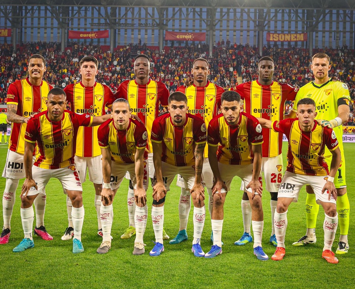 no context Göztepe tweet media
