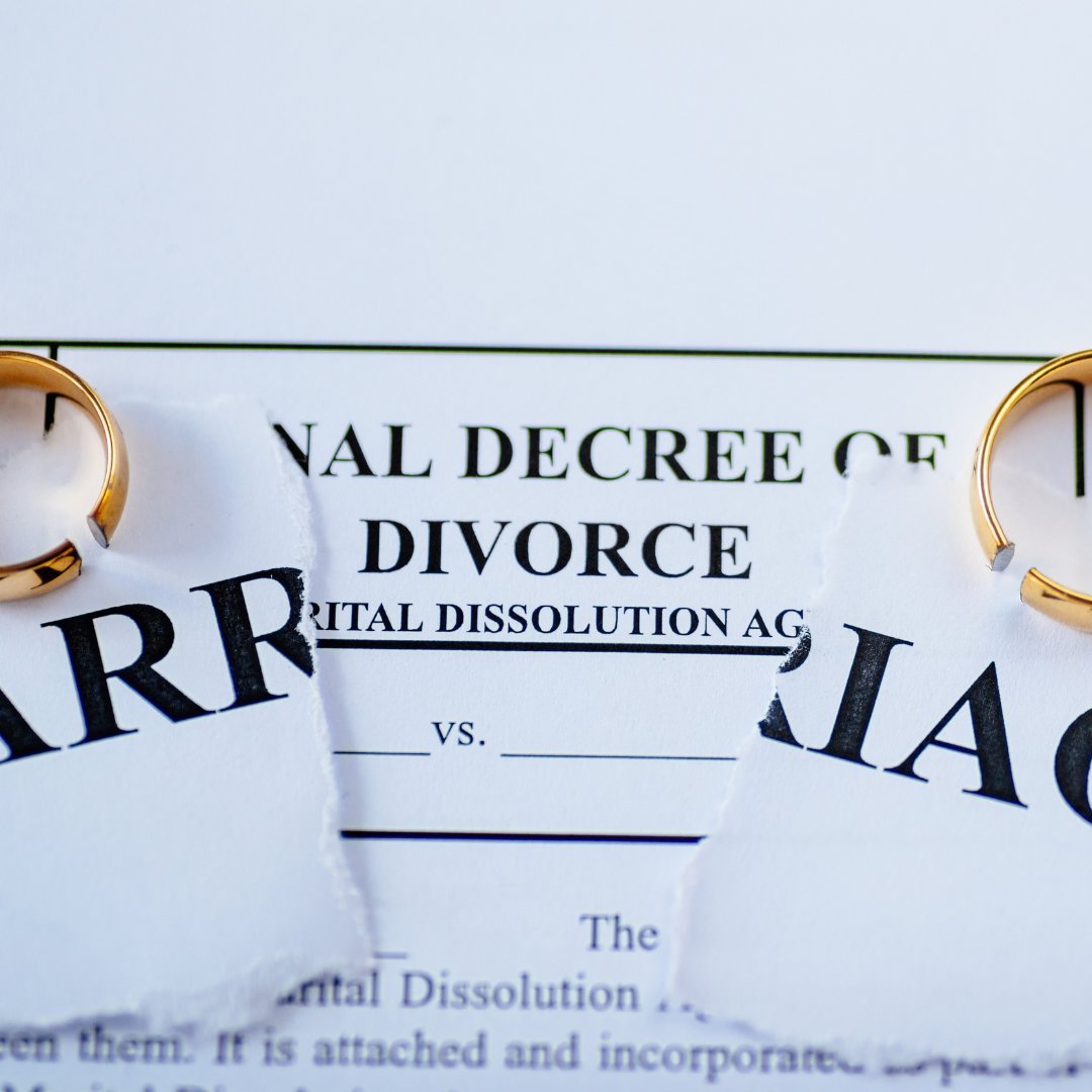 StephanieJGibbs's tweet photo. You don’t need to have dealt with property division before filing for absolute divorce. Let’s talk about next steps: https://t.co/XhbO7N4uXJ
#divorceistough #divorceprocess #raleigh #triangle #nc https://t.co/LPGr1N6Gsi