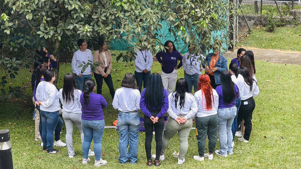 MujeresAnt's tweet photo. Inició el proceso de formación de ‘Mujeres al Volante de su Futuro’, una iniciativa en alianza con la Fundación Renault Colombia y la Fundación Ruta Mujer para brindar a 34 mujeres competencias técnicas, habilidades para la vida y herramientas orientadas a la empleabilidad. https://t.co/PMt1tqyrhz