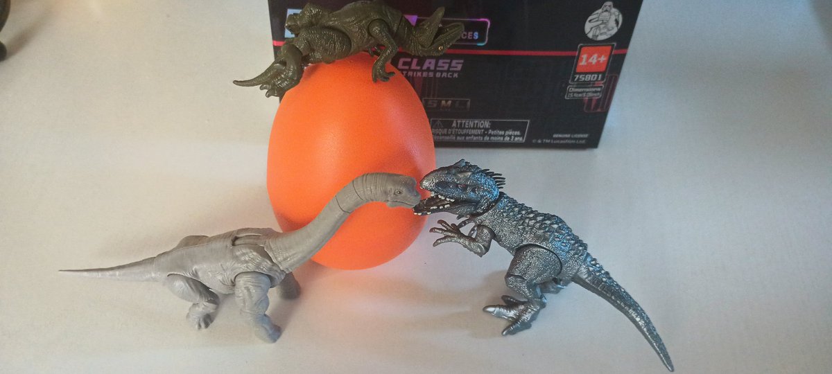 Death__VA's tweet photo. Greatest Dino minifigs ever https://t.co/2DCEhVpR8X