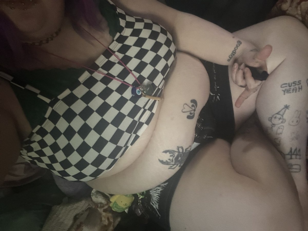 leathermaus's tweet photo. its been difficult to post so I want to try again slowly meow meow meow https://t.co/qgqTVKnt09