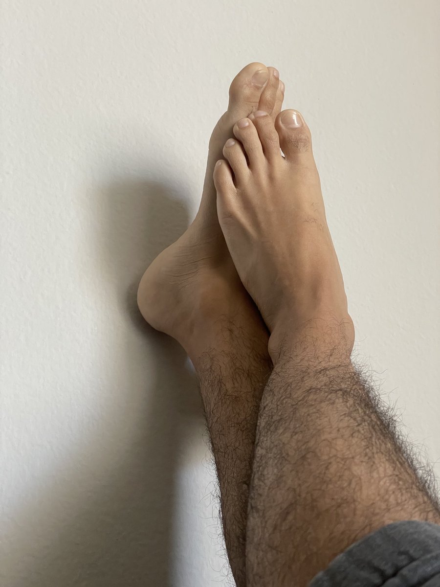 TwotterToes's tweet photo. Tops or soles?

#malefeet #gayfeet #guyfeet #feetfetish
#footfetish #socks #sockfetish #twinksocks #footjob #tiktokmalefeet #feetoftiktok #footlover
#feetlover #toelove #toefetish #toesuck #footmaster #footdomination #footworship #feetworship #twottertoes https://t.co/xmehSsl6ZQ
