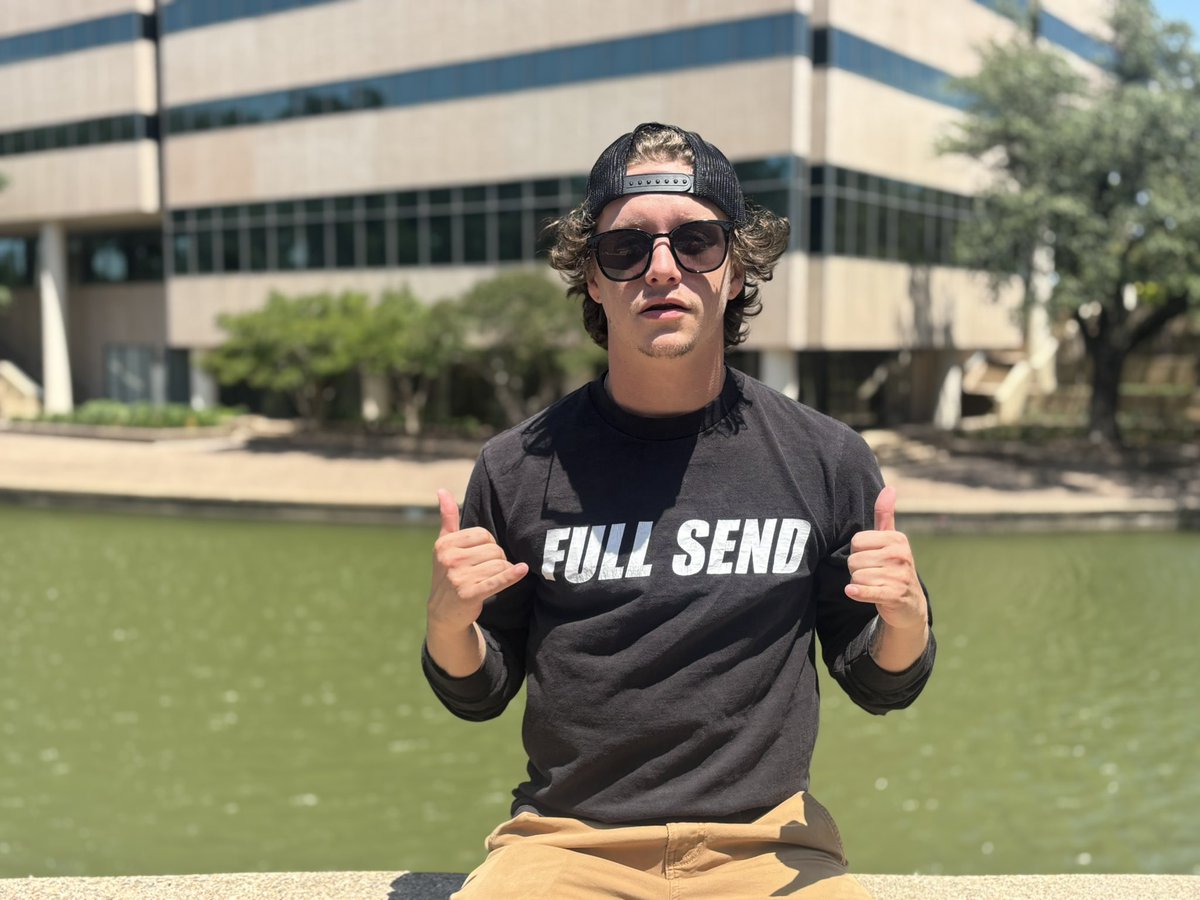 realmarkostunt's tweet photo. I’m basically a Texan now with how much I come here

#FSOT #mrfunsize #funsizeontour https://t.co/8iMEETho4k