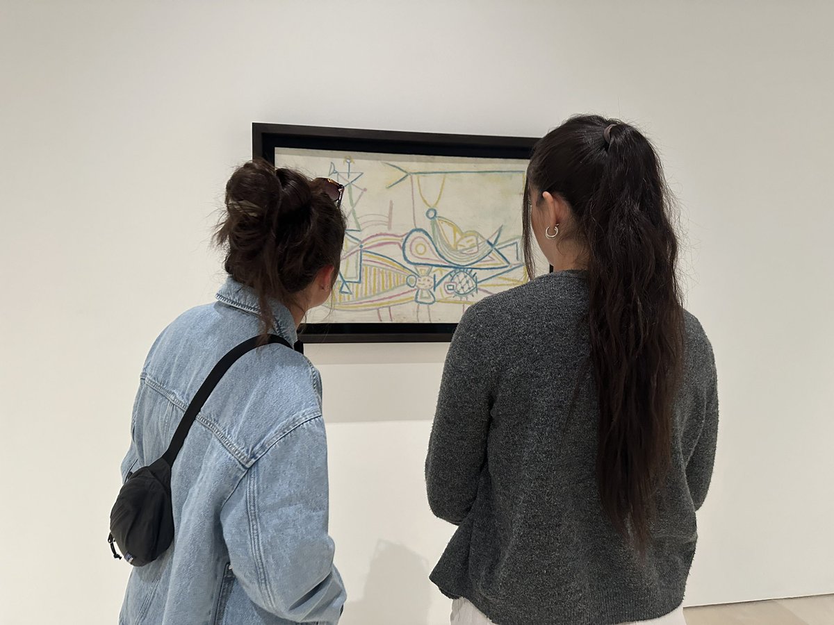 mPICASSOm's tweet photo. 🖼️ El recorrido permanente, “Pablo Picasso: estructuras de la invención. La unidad de una obra", con 144 obras del artista (en distintas disciplinas: pintura, escultura, cerámica), está abierto al público esta noche.
#EstructurasMPM #NocheenBlancoMLG https://t.co/z5OgjZuVna