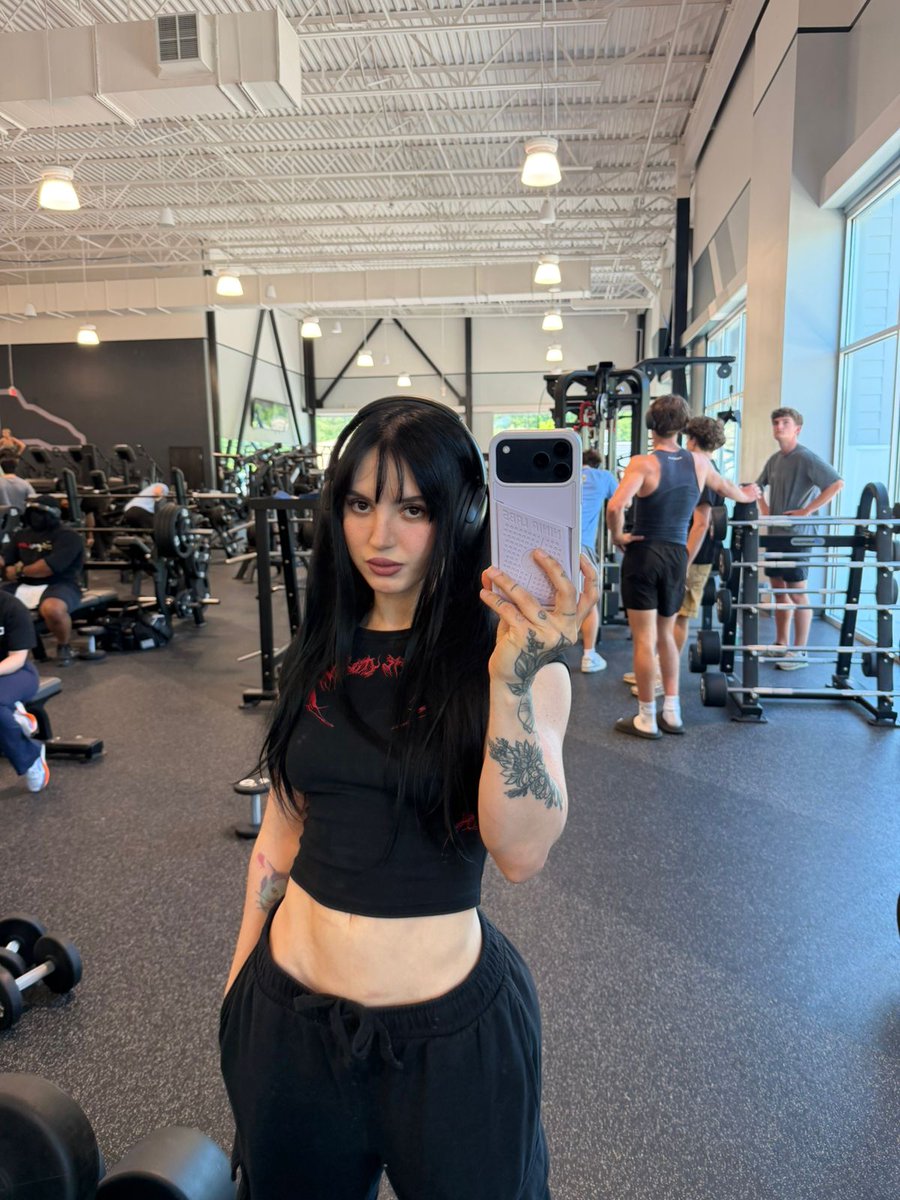 Goddess Vavi (@Vavivizz) / Posts and Replies / X