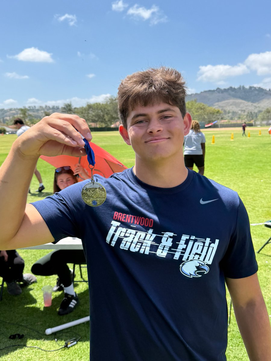 bwoodathletics's tweet photo. CIF CHAMPION! Congratulations to Enzo L. 27’ he is your D4 CIF Champion in the discus. WE ARE BRENTWOOD- ALL IN! https://t.co/JyRuKX2zKQ