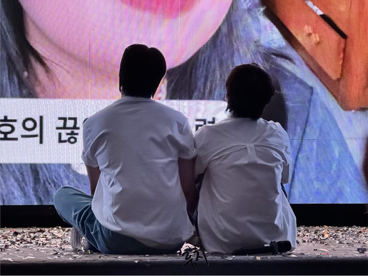 룽지 tweet media