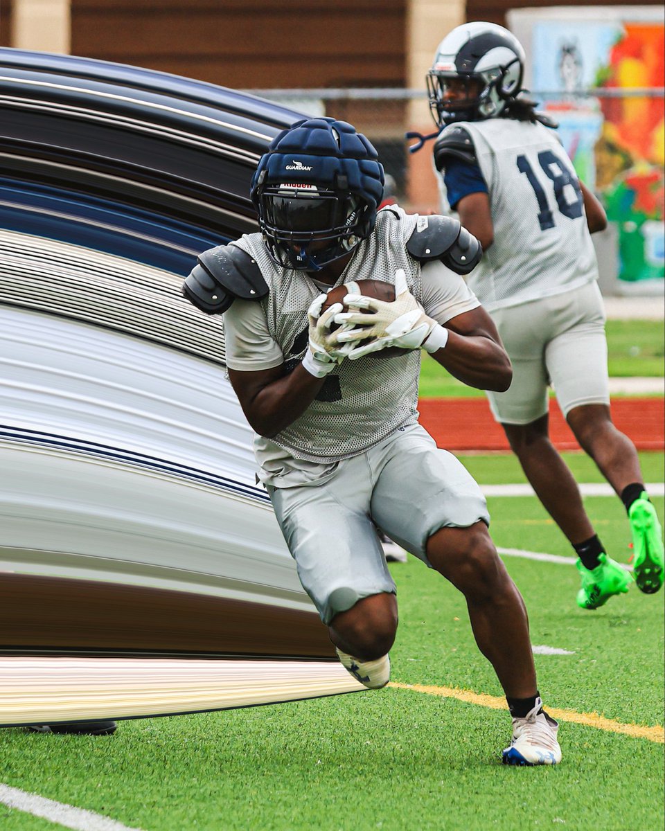 CoachMattSciba's tweet photo. Good luck to @RamNationCRHS Class of 2027 RB @Iamd1grant_25 as he competes at the @AngeloStateFB camp. 

Media: @benjy267 

#FactsOverFeelings https://t.co/QnMwYsqUzd