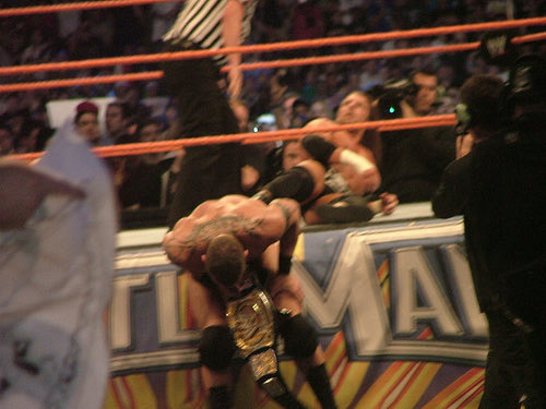 DailyOrton's tweet photo. WrestleMania 24

Still the wwe champion https://t.co/5CWRoyk4kU