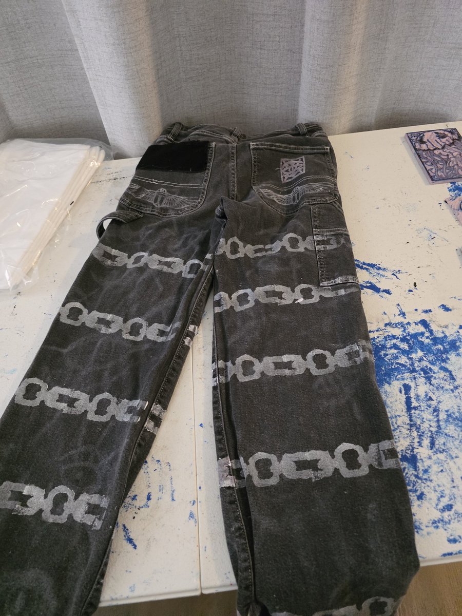 YumperCat's tweet photo. Print day

#blockprinting #upcycle #art https://t.co/KHrHui6jo8
