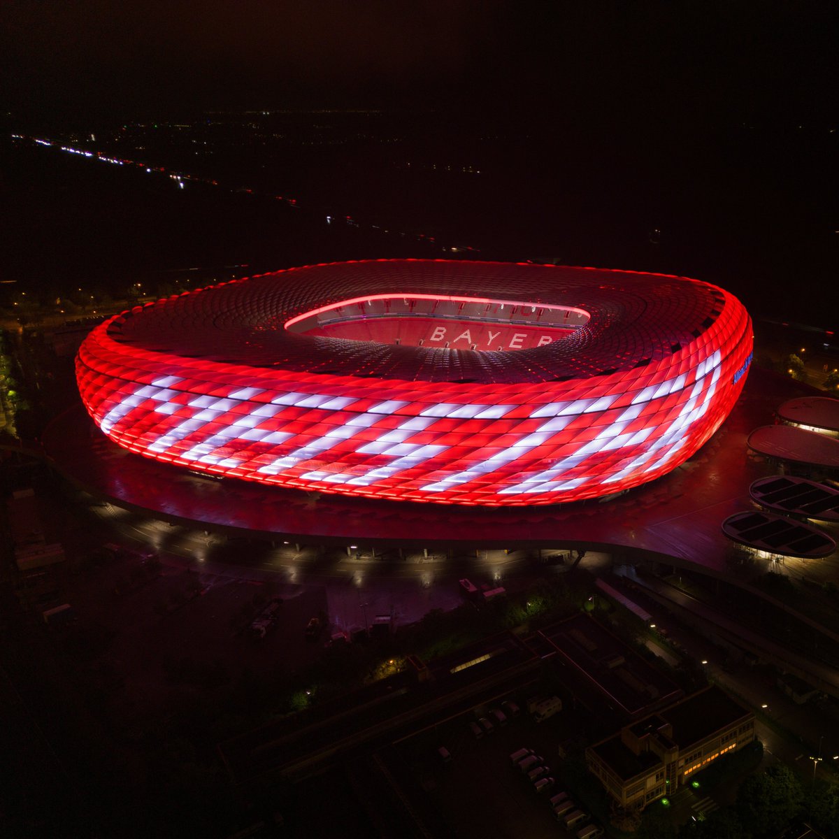 FC Bayern München tweet media