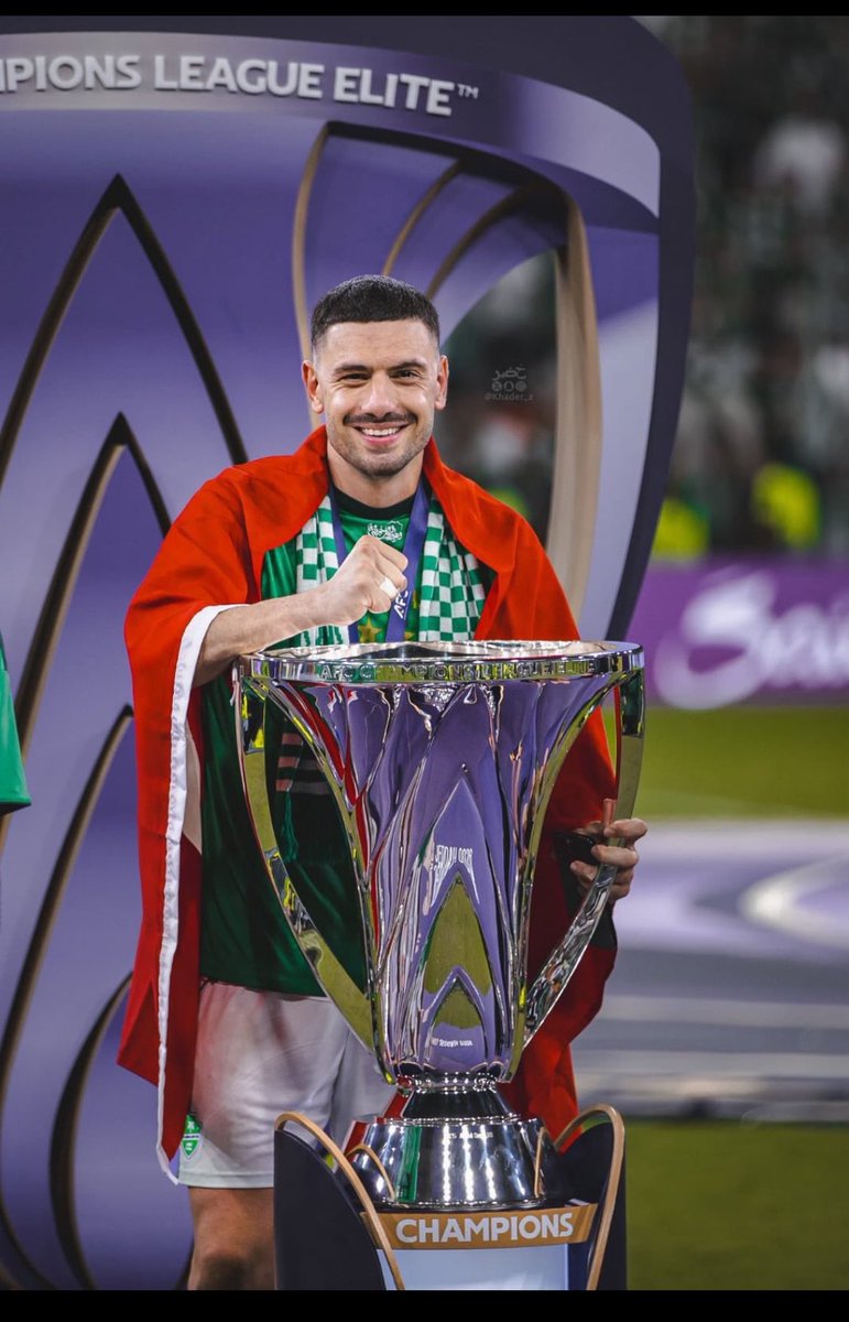 M_awidah's tweet photo. قلناها لكم سابقاً ..

" نحن أعلم بمصلحة المشروع "

#الاهلي https://t.co/IikqXI18LN