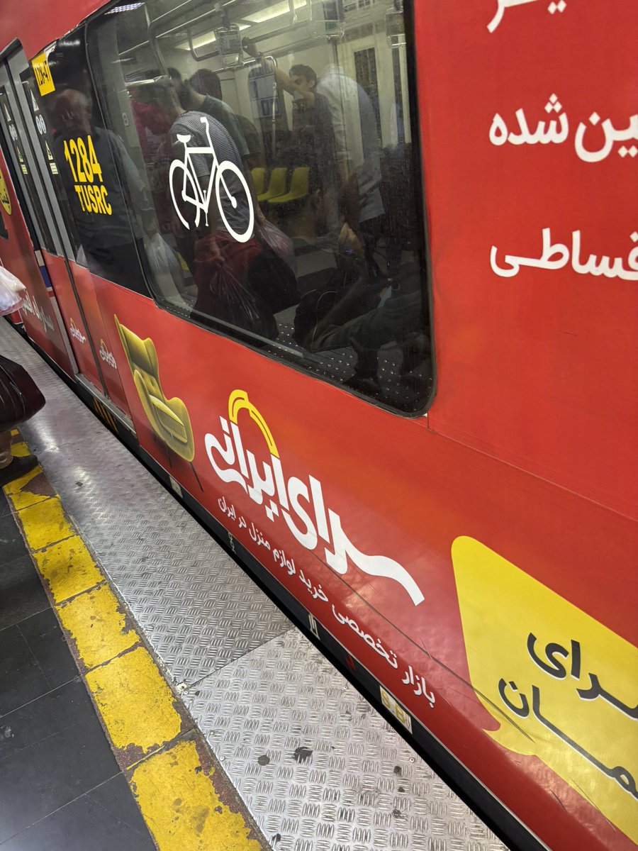 مشقِ خاک tweet media