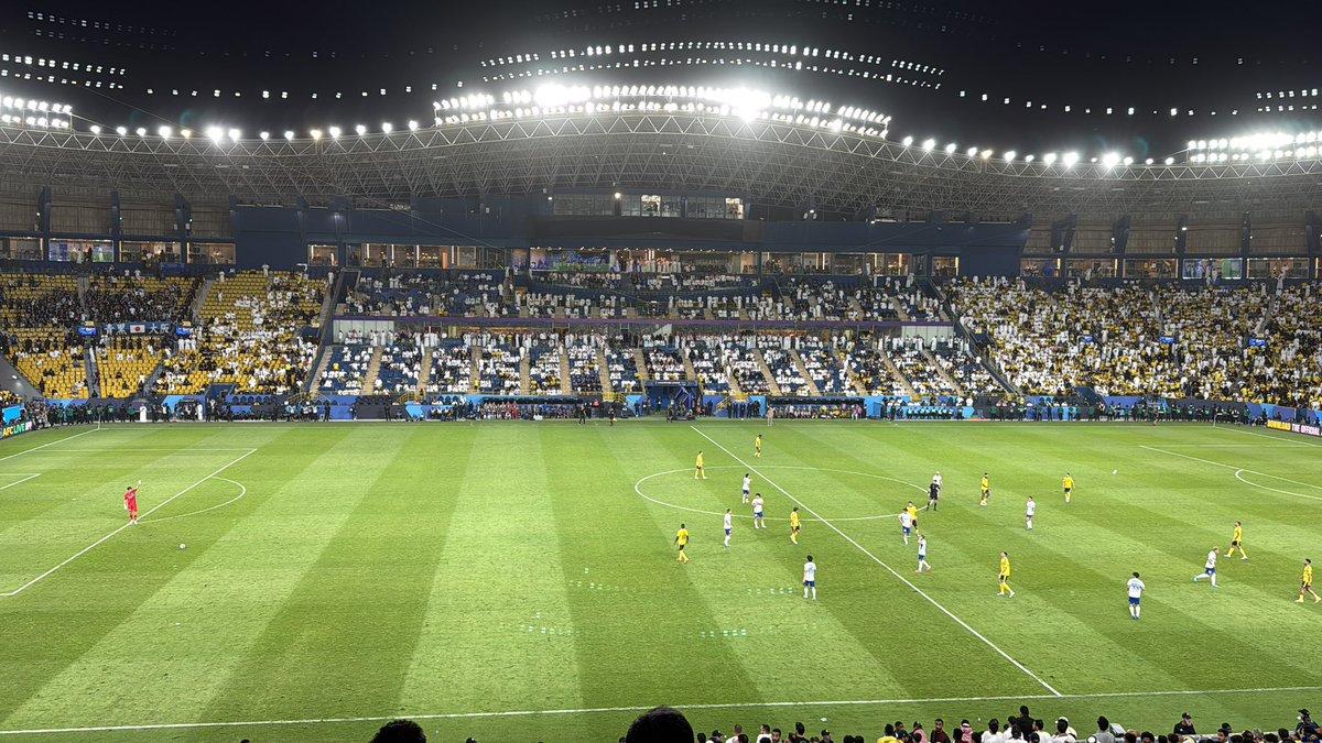 MaXGamer_'s tweet photo. من فريق بيحقق بطولتين في أسبوع، إلى خسارة بطولة والثانية بالطريق.. 🤷💙💛 https://t.co/YKJclzygFO
