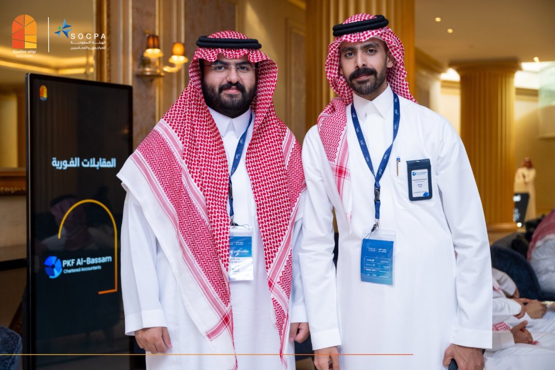 معرض نوافذ محاسبية tweet media