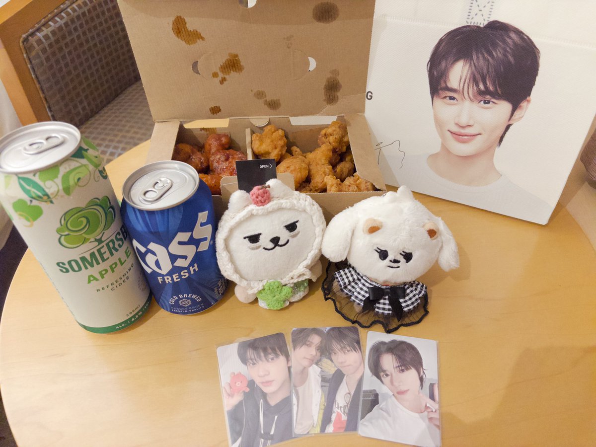 bread_amnos's tweet photo. 初めてkyochonチキン🍗食べたけど美味しすぎて感動した😭👏✨
市場で食べ歩きもできたし、朝ごはんに食べたスチームパン🍞とっても美味しかったなぁ🫶 https://t.co/6MOIVvFpPk