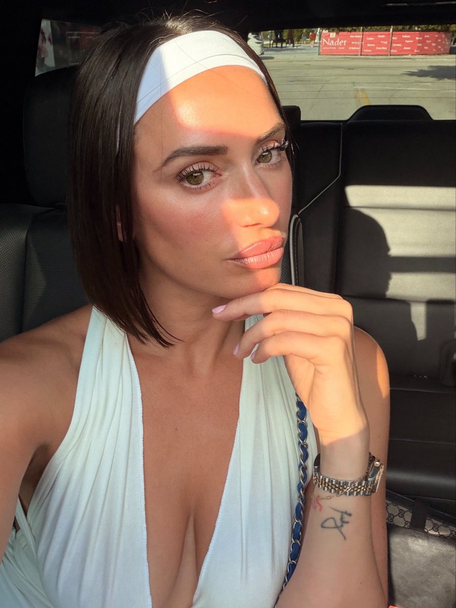 Yesjulz tweet media