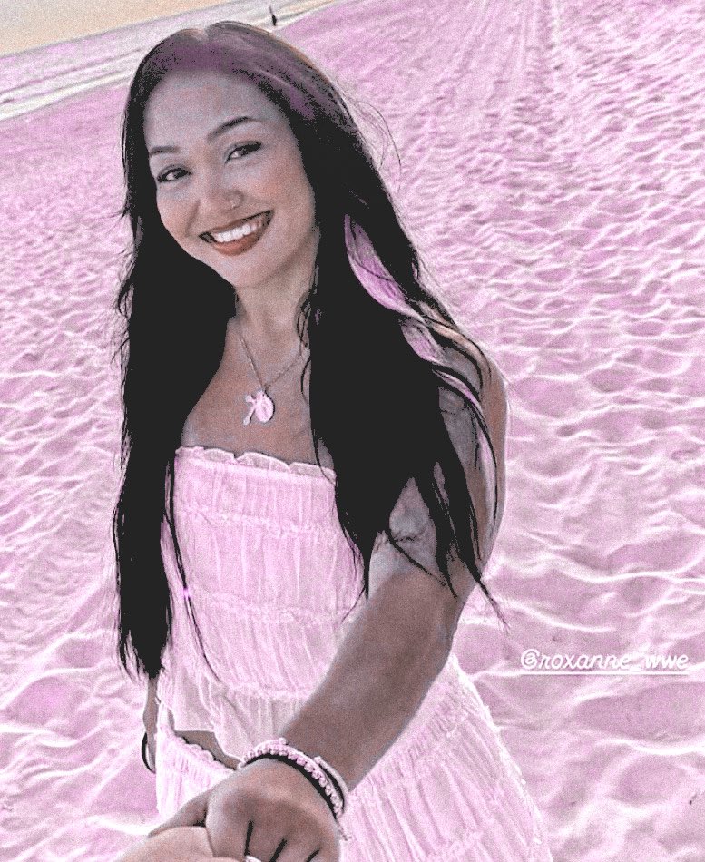 P0PSROX's tweet photo. angelic is an understatement. 🤍🪽 https://t.co/QqsaCuzqnX