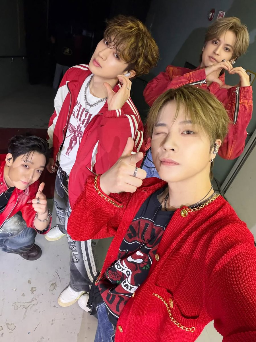 아야 | MiSSiNG iKON tweet media